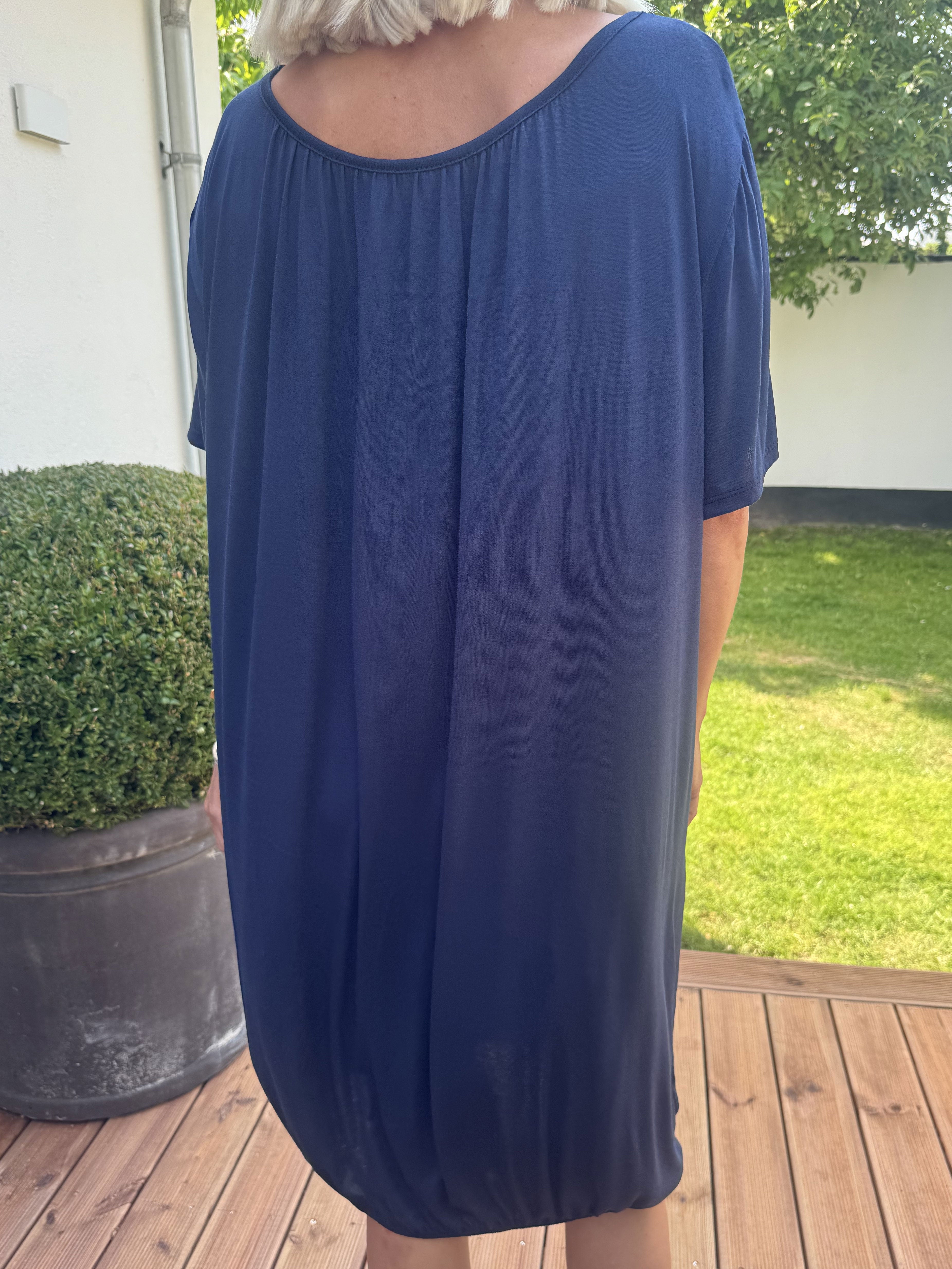 Miracle Dress - Basis kjole i viskose med elastik forneden
